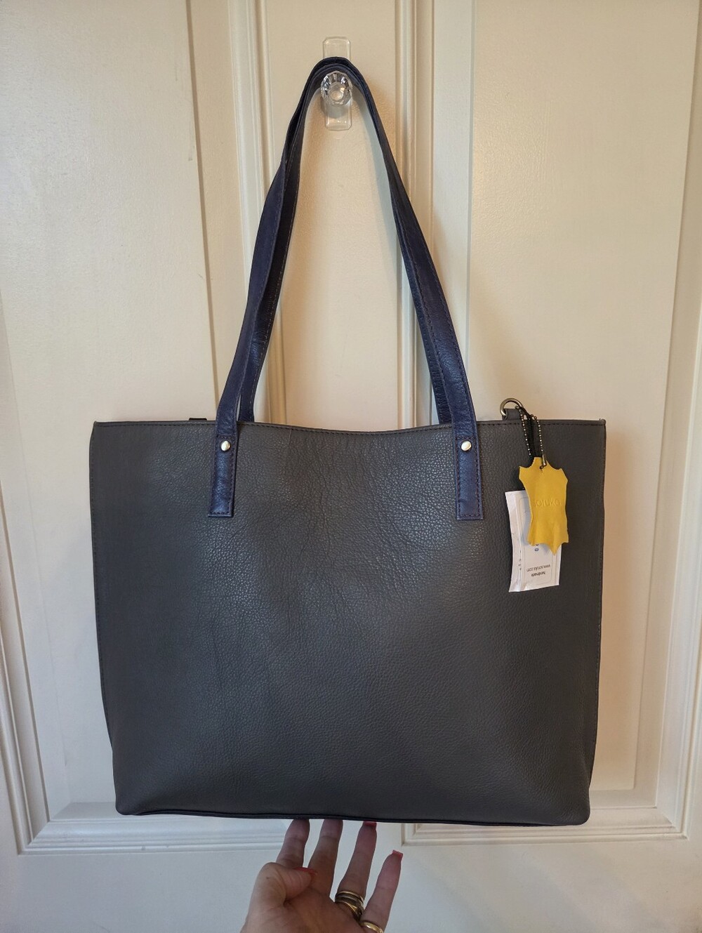 SORUKA   "NWT" Navy, Charcoal Gray, Pink Leather Tote Bag🩷🩶💙